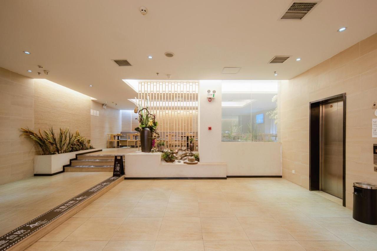 All Season Kunming Zhengyifang Pedestrian Street Hotel エクステリア 写真